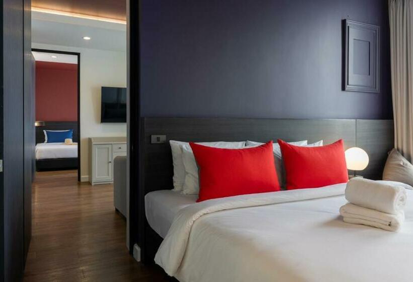 家庭间, Blue Hippo