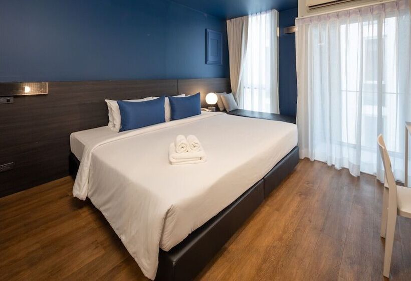 高级大房间, Blue Hippo