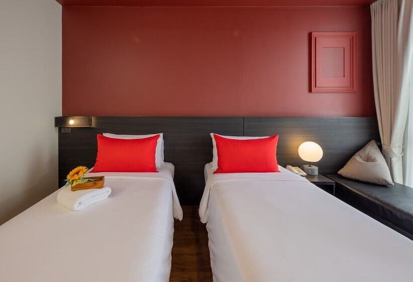 标准间, Blue Hippo