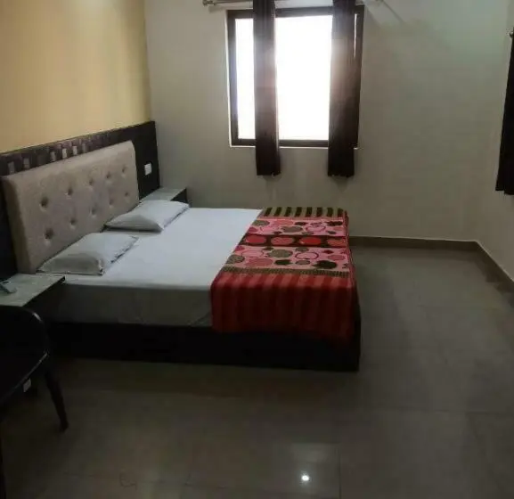 デラックスルーム, Goroomgo Raj Ganga Haridwar