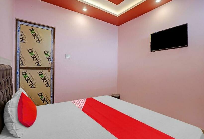 トリプルクラシックルーム, Oyo Flagship 81229 Avtar