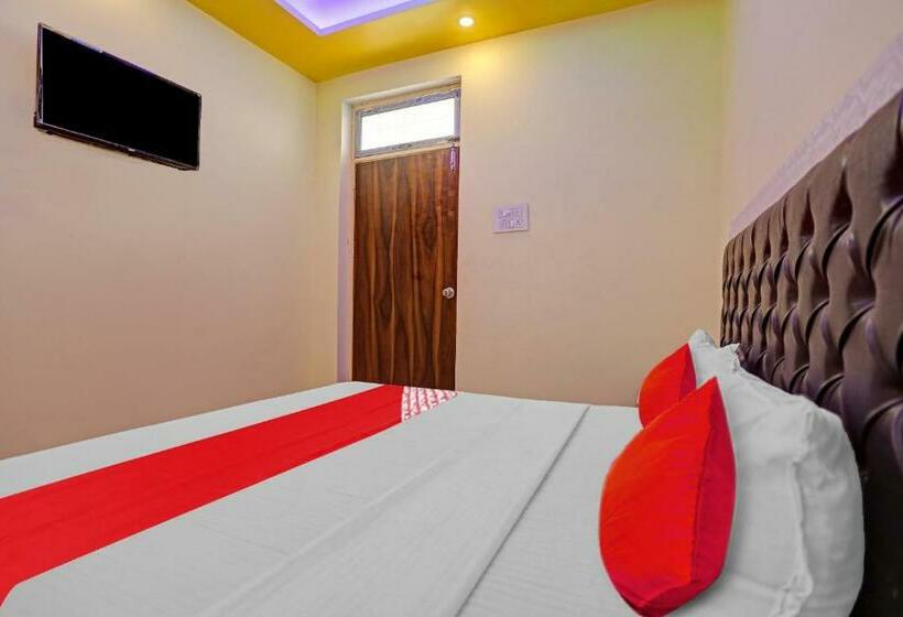 トリプルクラシックルーム, Oyo Flagship 81229 Avtar