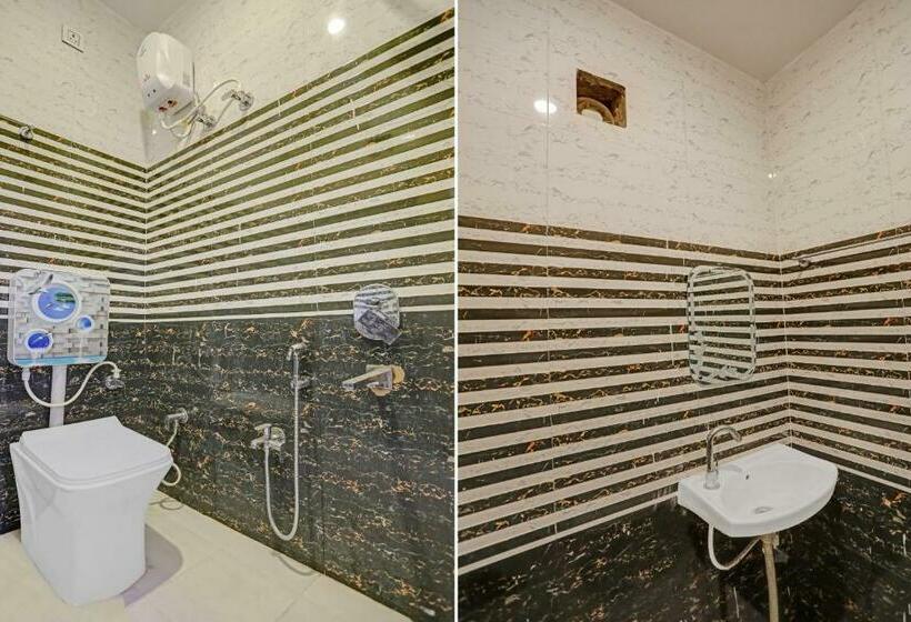 トリプルクラシックルーム, Oyo Flagship 81229 Avtar