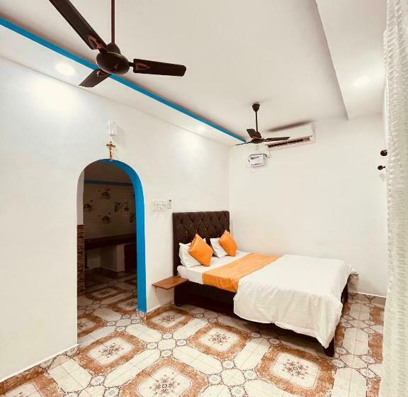 Suíte Familiar, Yash Deep 100 Meter Calangute Beach