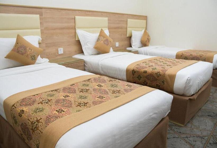 Номер Стандарт Трехместный, فندق ريست ان