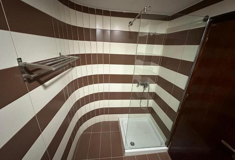景色の見えるスタンダード４人部屋, Monte Cristo Hotel With Rooftop Pool
