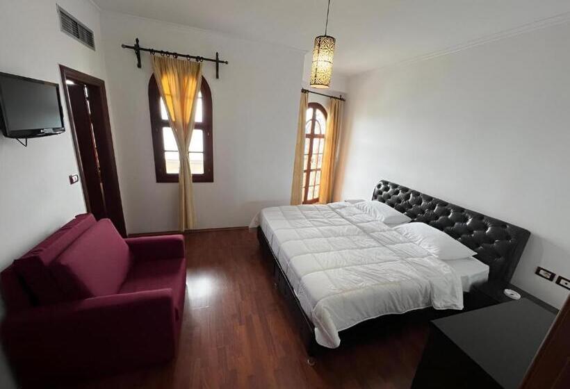 חדר סטנדרט נוף לים, Monte Cristo Hotel With Rooftop Pool