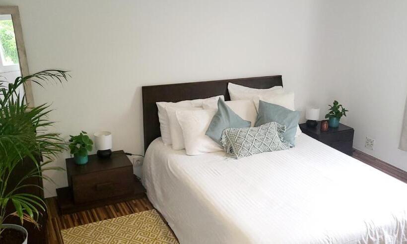 Четырехместный Номер Стандарт, Caparica Villa