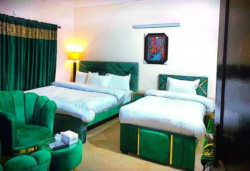 اتاق لوکس سه تخته, Frank In Guest House