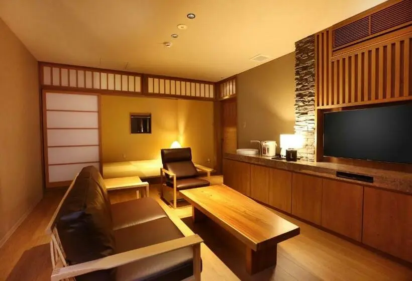 Deluxe Neljän Hengen Huone, Yabenomori
