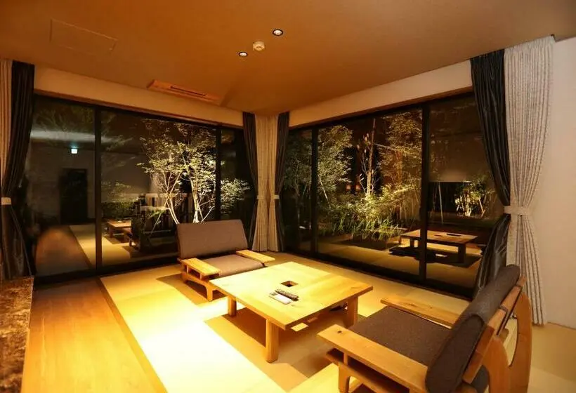 Deluxe-huone, Yabenomori