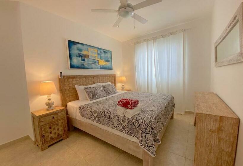 套房带泳池景, Los Corales Villas And Suites Beach Club, Spa, Restaurants