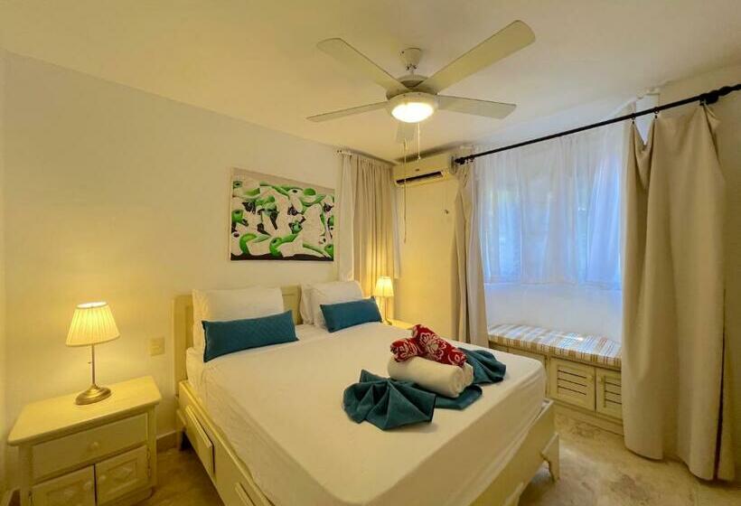 带花园景观和一个卧室的别墅, Los Corales Villas And Suites Beach Club, Spa, Restaurants
