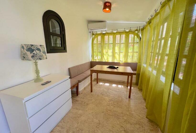 带花园景观和一个卧室的别墅, Los Corales Villas And Suites Beach Club, Spa, Restaurants