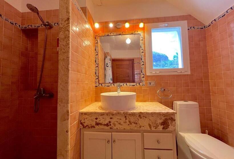 带花园景观和一个卧室的别墅, Los Corales Villas And Suites Beach Club, Spa, Restaurants