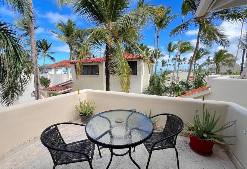 带花园景观和一个卧室的别墅, Los Corales Villas And Suites Beach Club, Spa, Restaurants