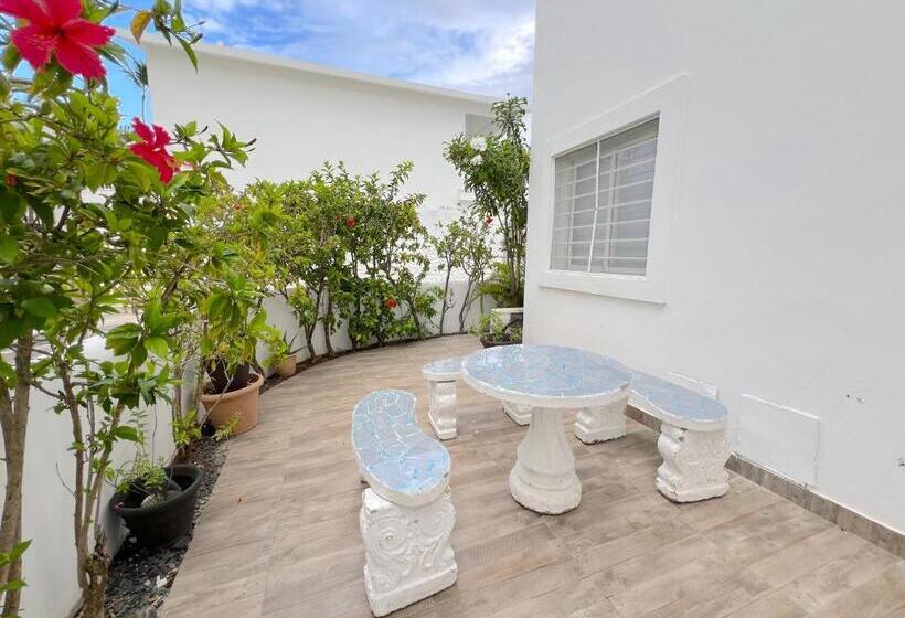 带园景的小型套房, Los Corales Villas And Suites Beach Club, Spa, Restaurants