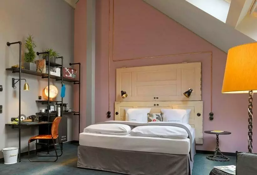 Standard-huone, 25hours Hotel Altes Hafenamt
