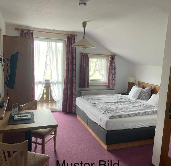 Номер Стандарт с Балконом, Gästehaus Stefanie