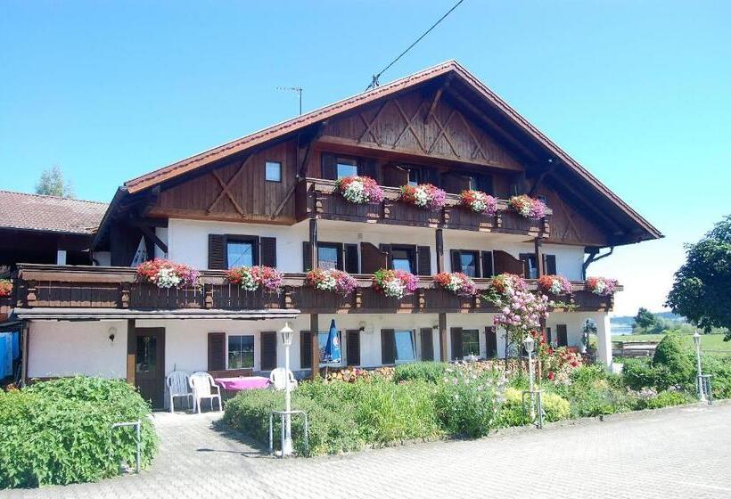 1 Bedroom Apartment Lake View, Gästehaus Stefanie