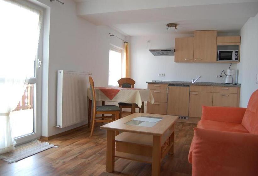 1 Bedroom Apartment Lake View, Gästehaus Stefanie