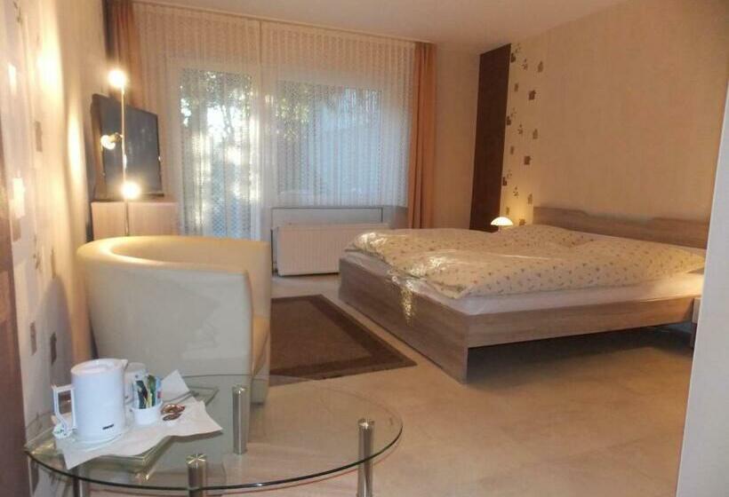 غرفة كومفورت, Gästehaus Tannenhof