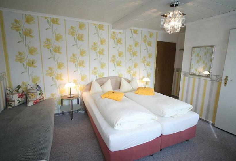 Номер Стандарт, Haus Jutta