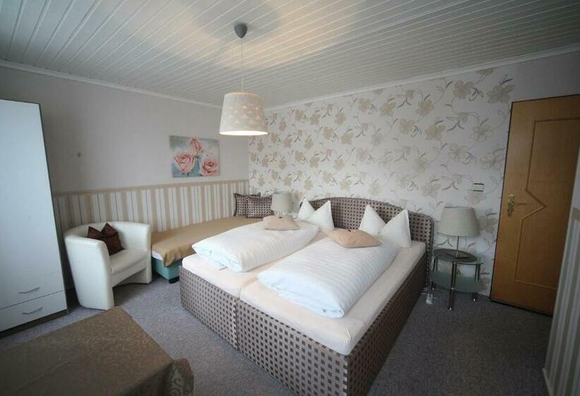 Номер Стандарт, Haus Jutta