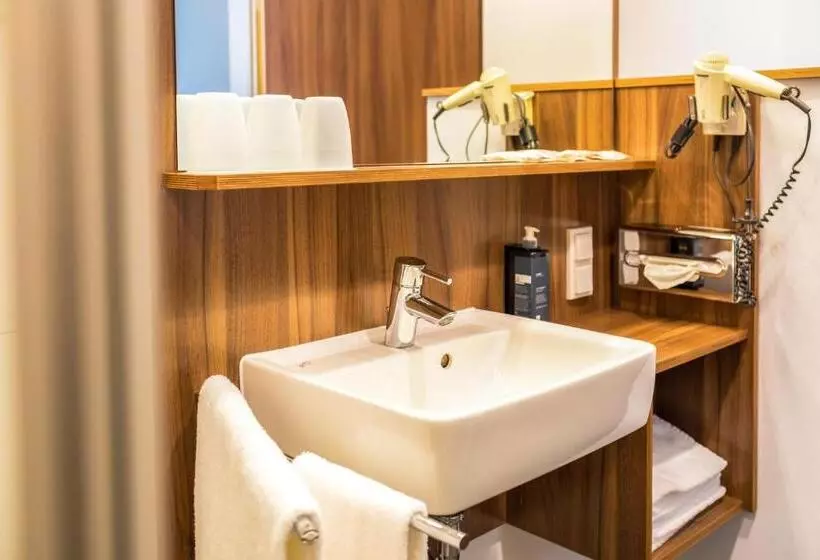 Classic Kolmen Hengen Huone, Lagovida Das Ferienresort Am Störmthaler See