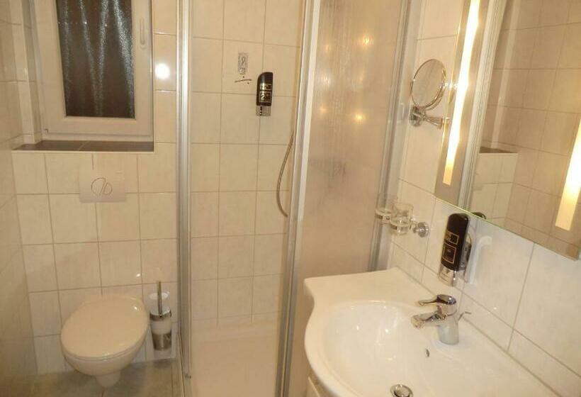 标准间, Pension Am Hafen