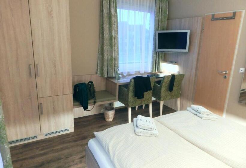 标准间, Pension Am Hafen