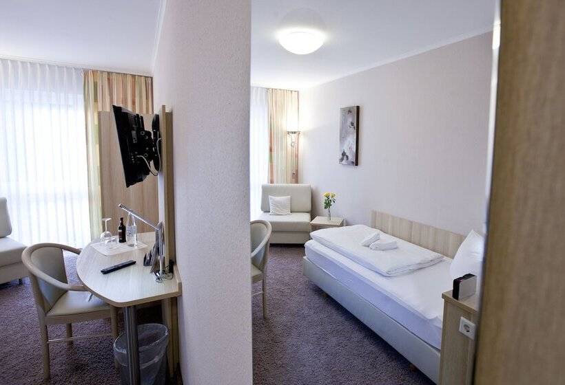 스탠다드 싱글 룸, Siebenschlafer