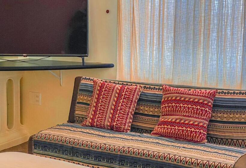 آپارتمان 1 خوابه, Olivia