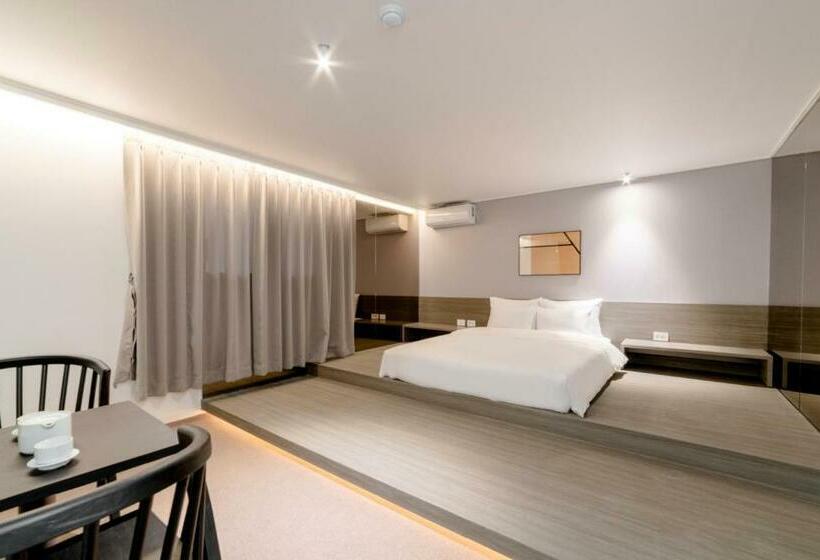 جناح مزود بجاكوزى, Aank Hotel Incheon Bupyeong