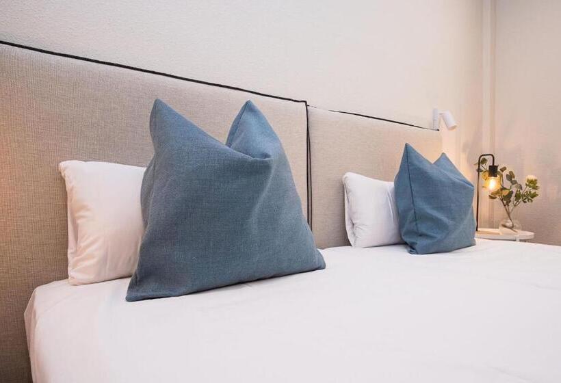 Номер Стандарт, Az Orús Factory Hotel Parking Muy Económico