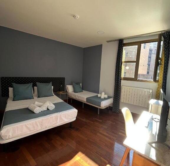 Номер Economy, Az Orús Factory Hotel Parking Muy Económico