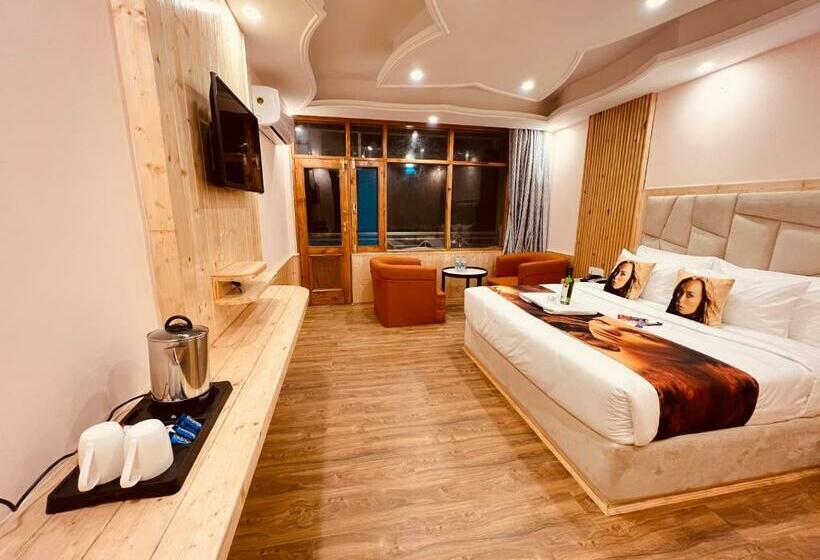 带大床的标准间, Hill River Resort By West Western