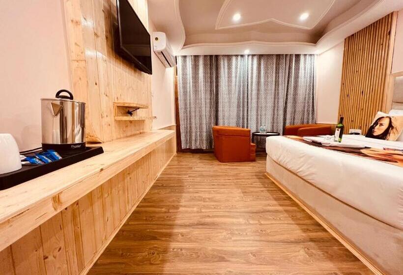 스탠다드 룸 킹사이즈 침대, Hill River Resort By West Western