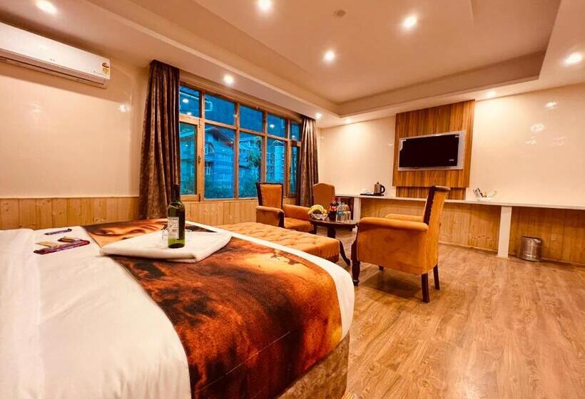 带大床的标准间, Hill River Resort By West Western