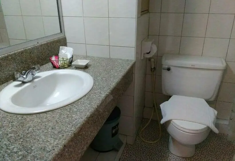 スイート, โรงแรมฉัตรแก้ว