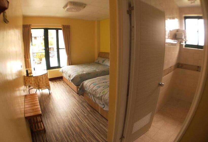 اتاق استاندارد چهارنفره با بالکن, 崗好山莊