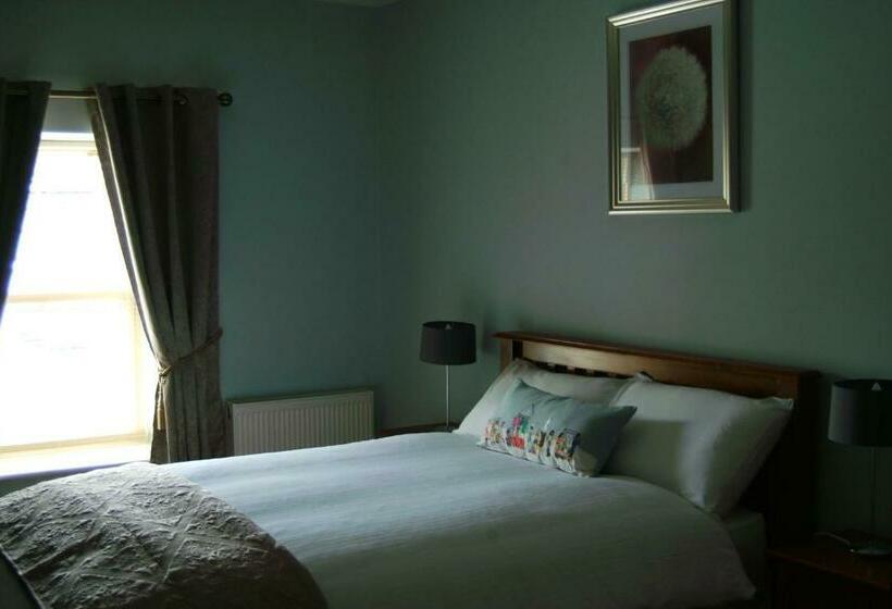 منزل غرفتين نوم, Cornerstone 2 Bed Townhouse