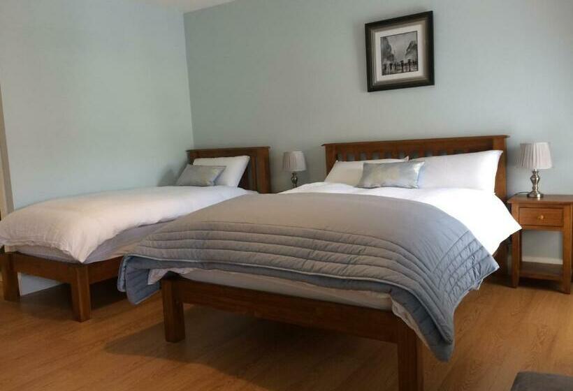 منزل غرفتين نوم, Cornerstone 2 Bed Townhouse