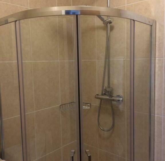 منزل غرفتين نوم, Cornerstone 2 Bed Townhouse