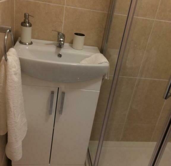 منزل غرفتين نوم, Cornerstone 2 Bed Townhouse