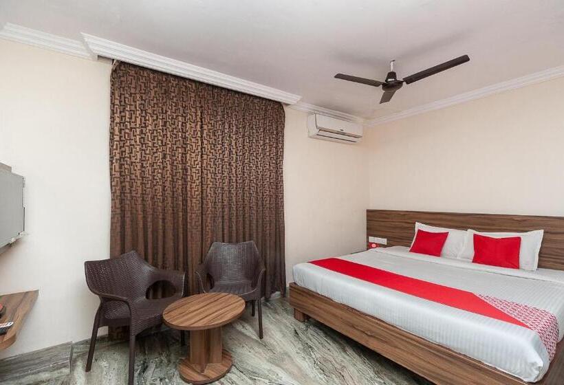 اتاق کلاسیک سه تخته, Flagship Hotel Raj Meridian