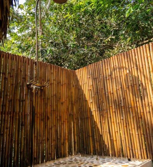 חדר דלוקס, El Rio