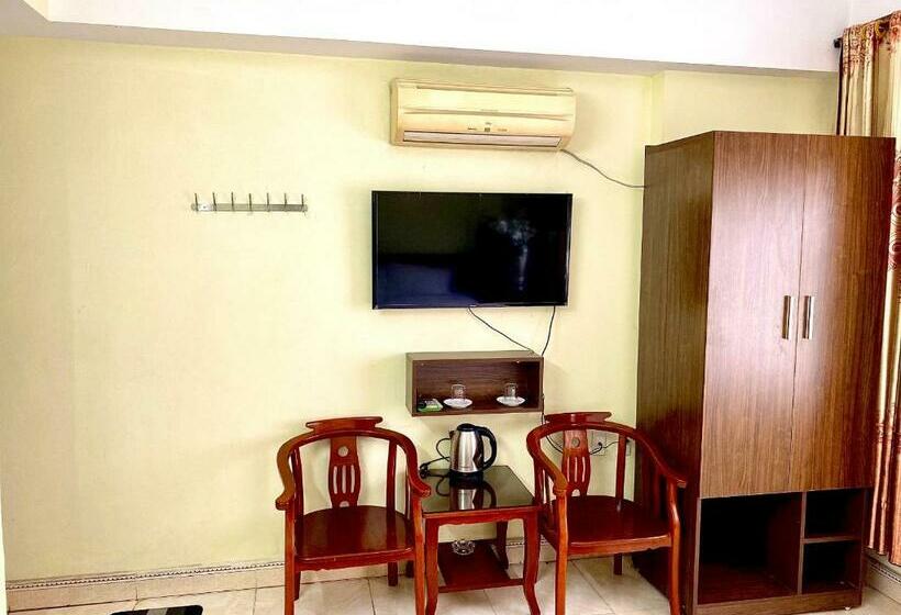 Standard Værelse, Kien Nga