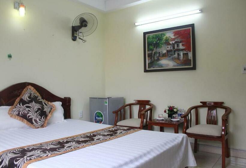 Standard Værelse, Kien Nga