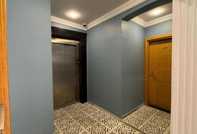 سوییت خانوادگی, Dizayn Residence